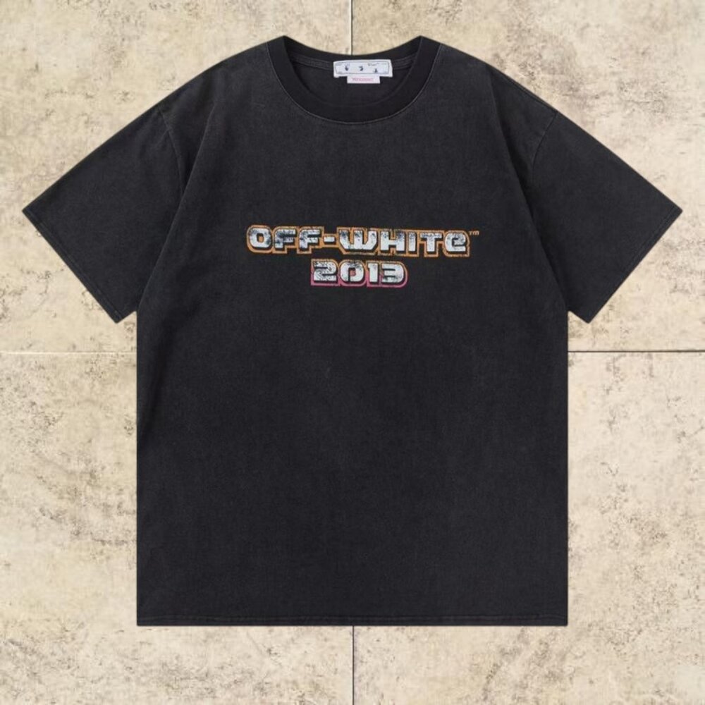 Off-White Men's Black T-Shirt